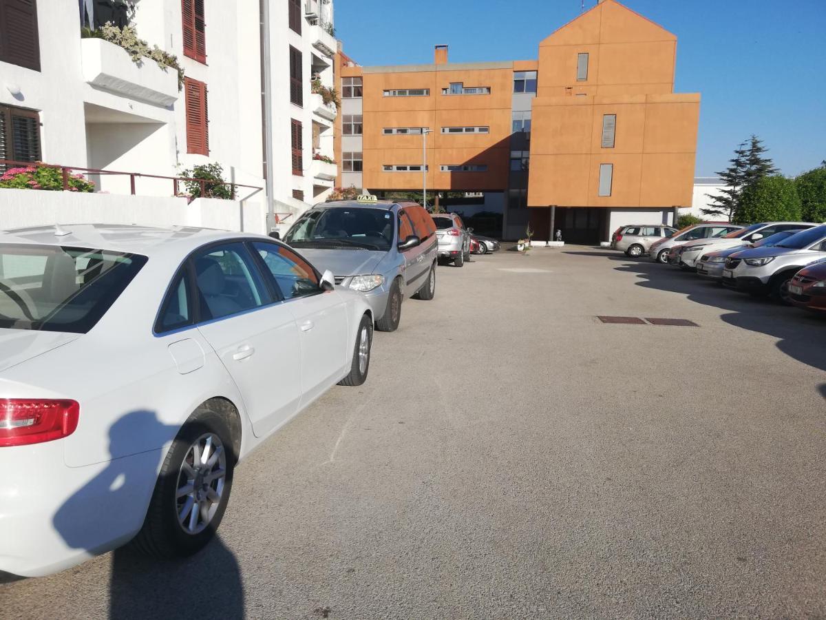 Rab Centar Due Apartment Palit Exterior photo