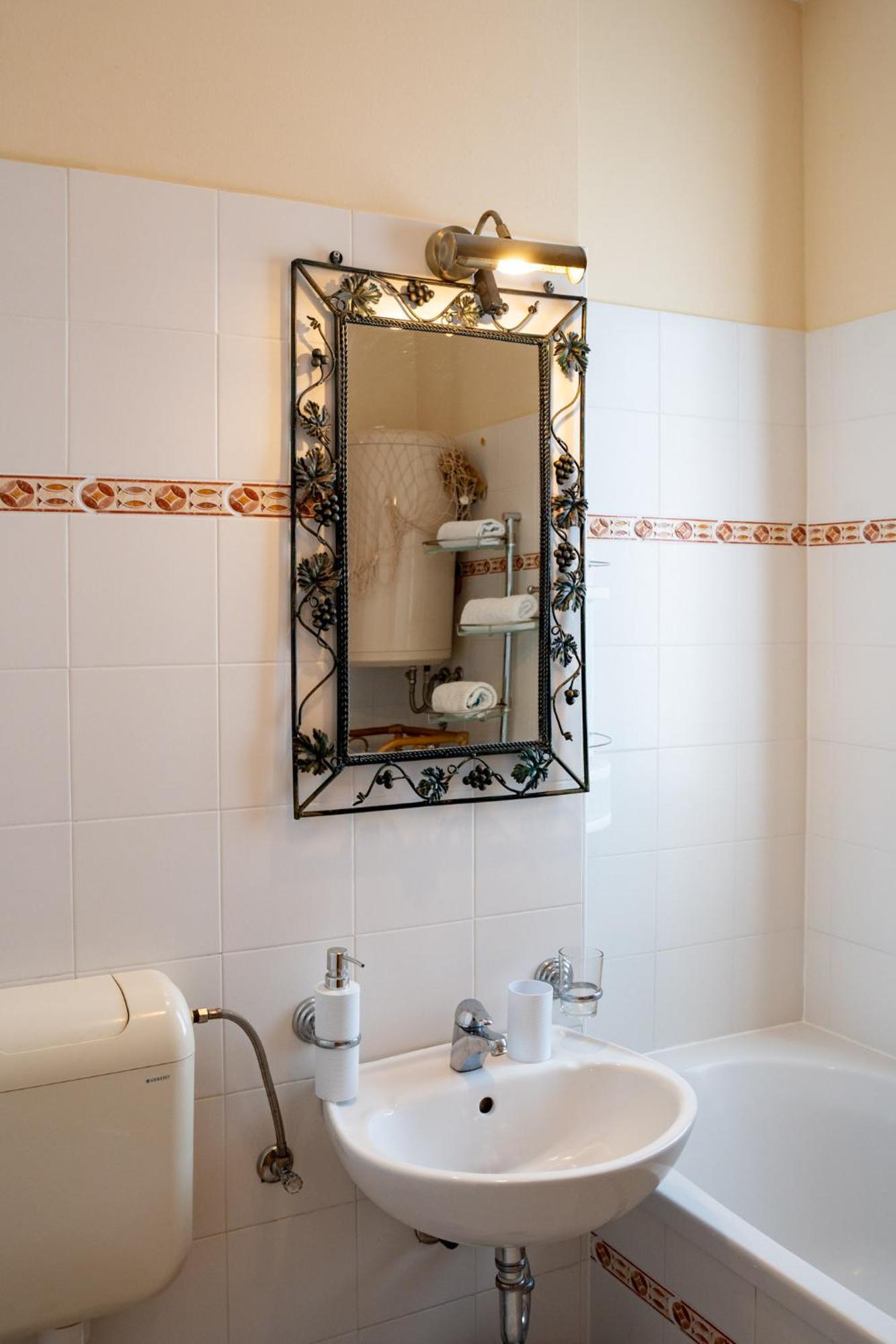 Rab Centar Due Apartment Palit Exterior photo